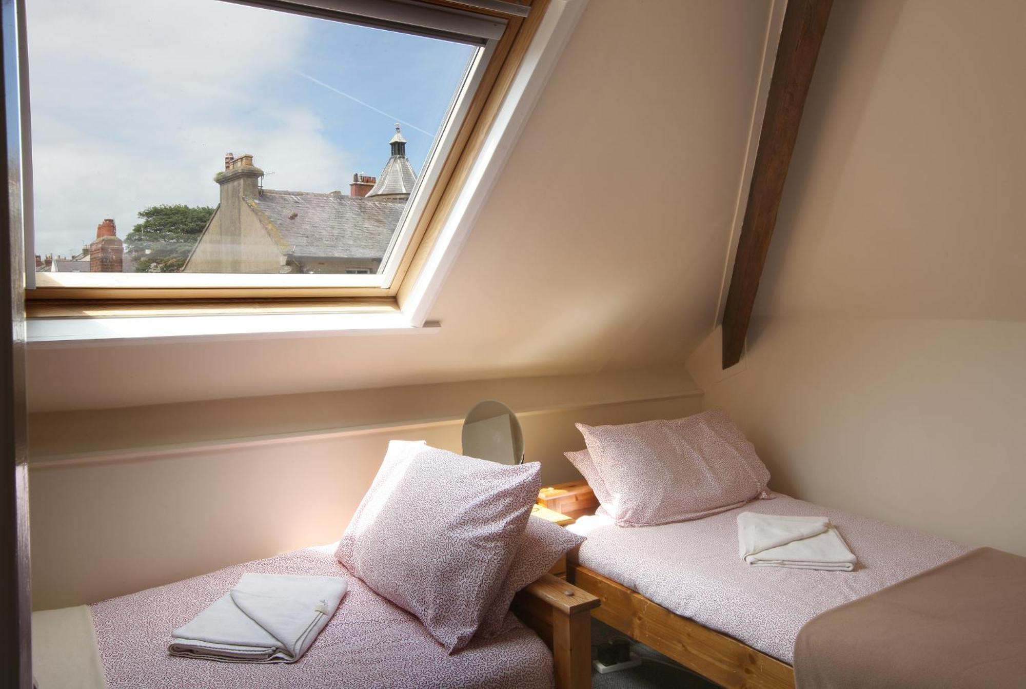 Discovery Accommodation วิทบี ภายนอก รูปภาพ