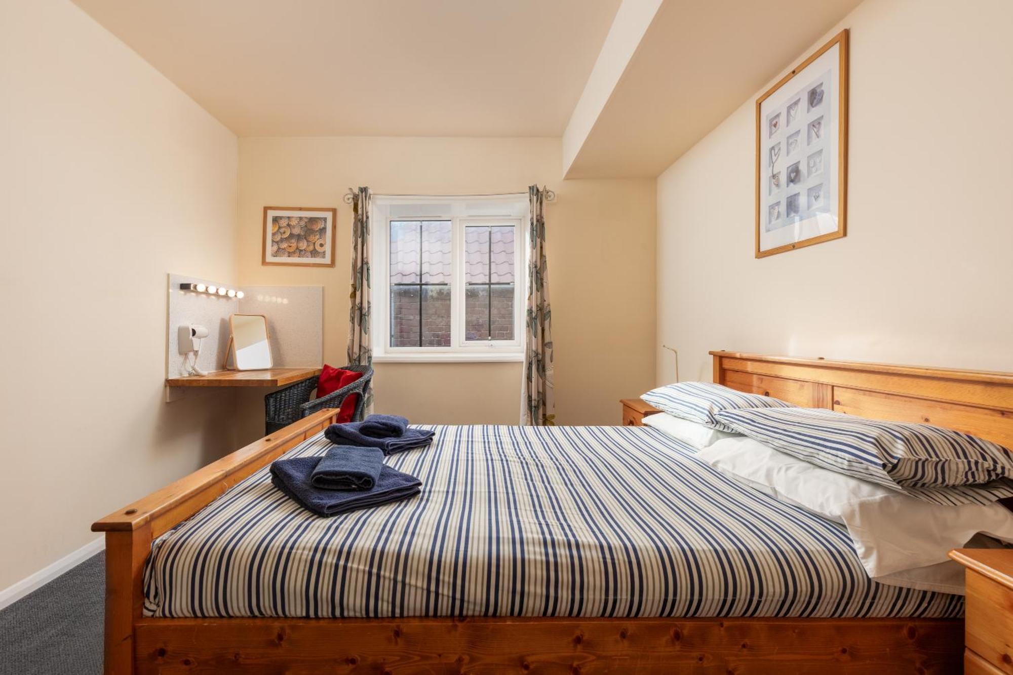 Discovery Accommodation วิทบี ภายนอก รูปภาพ