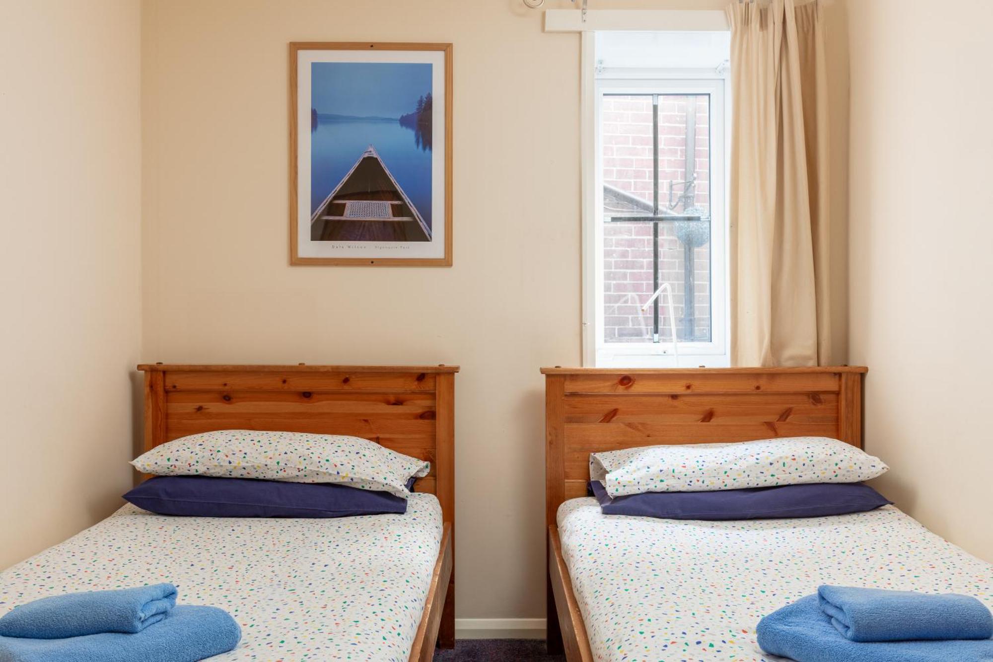 Discovery Accommodation วิทบี ภายนอก รูปภาพ