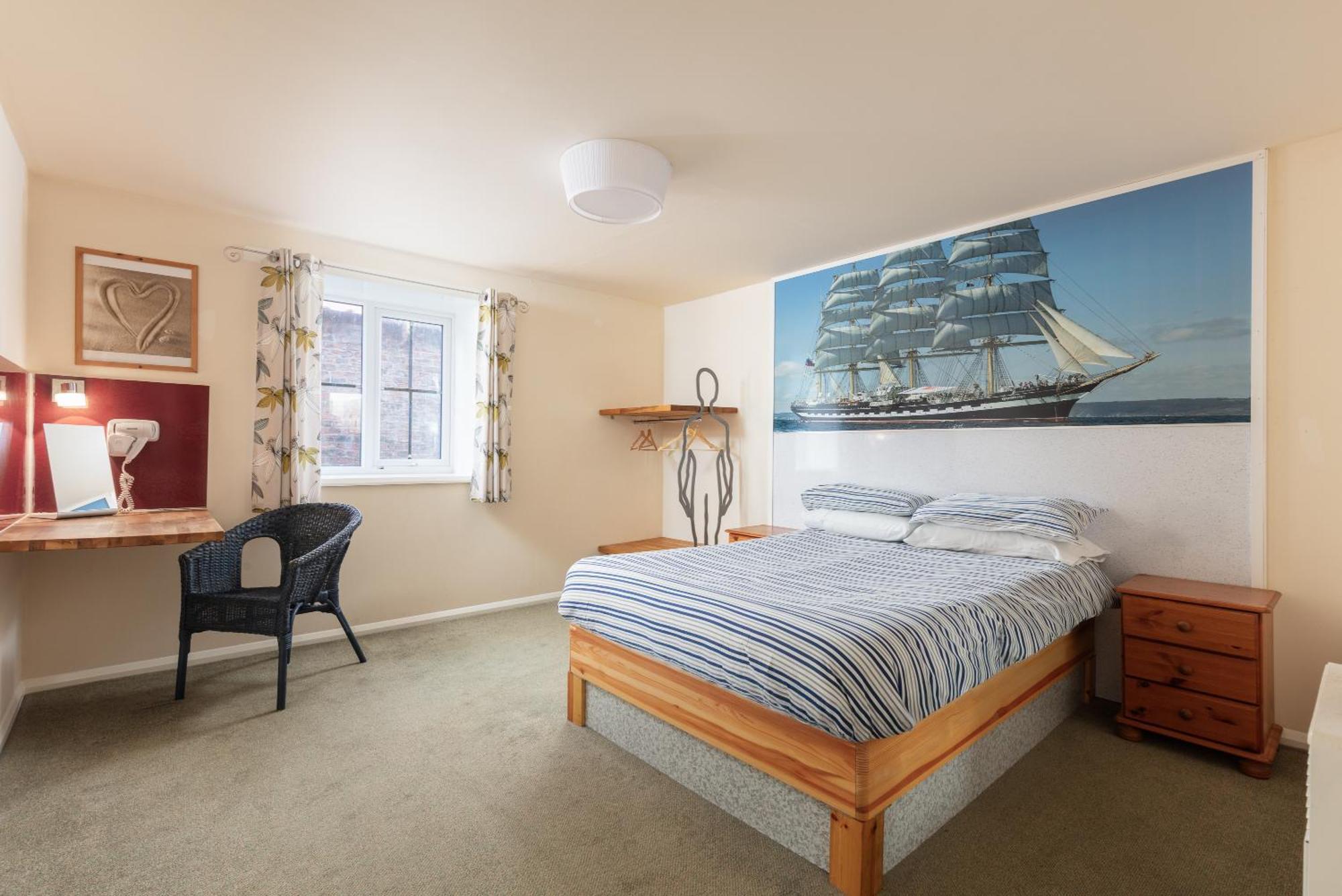 Discovery Accommodation วิทบี ภายนอก รูปภาพ
