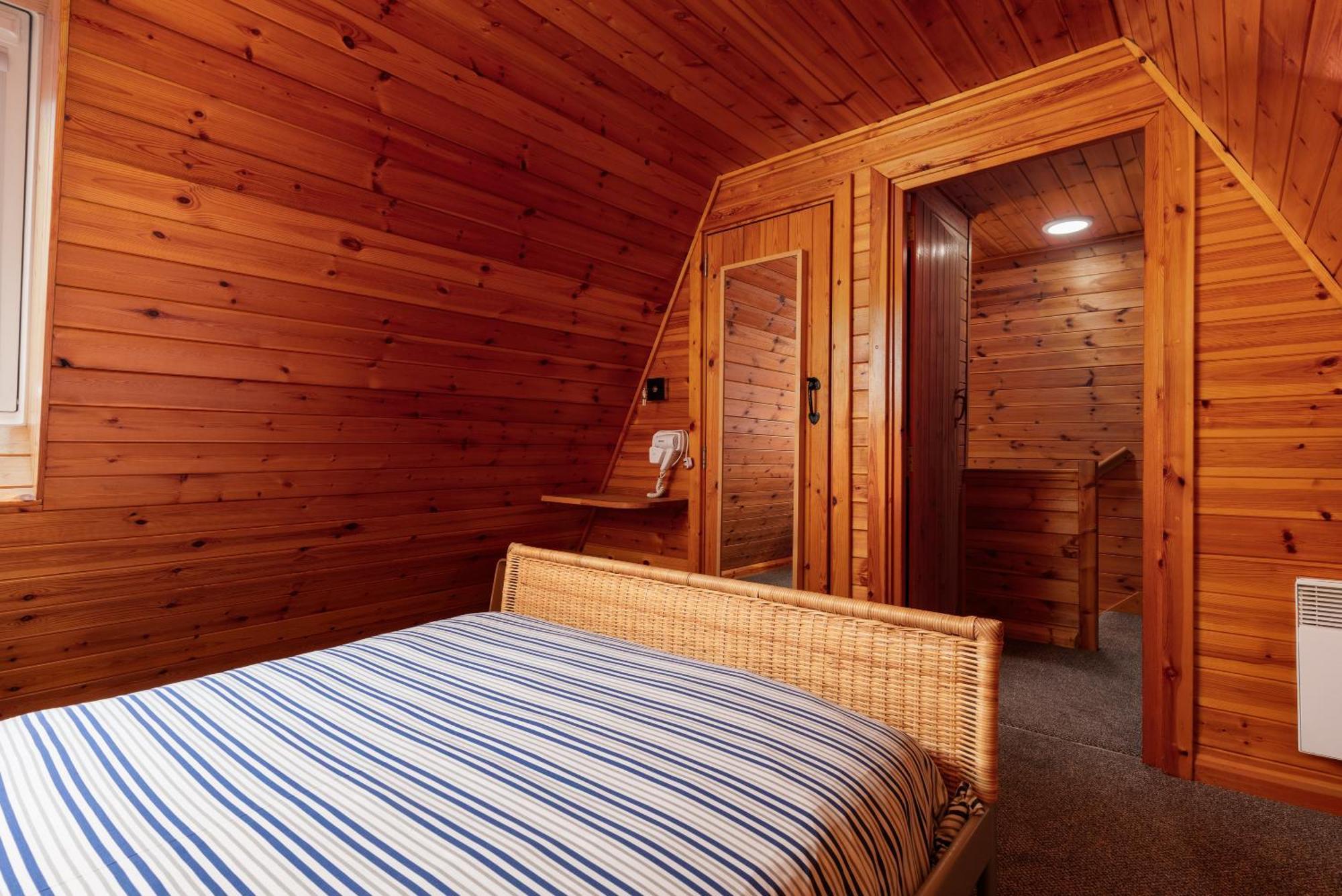Discovery Accommodation วิทบี ภายนอก รูปภาพ