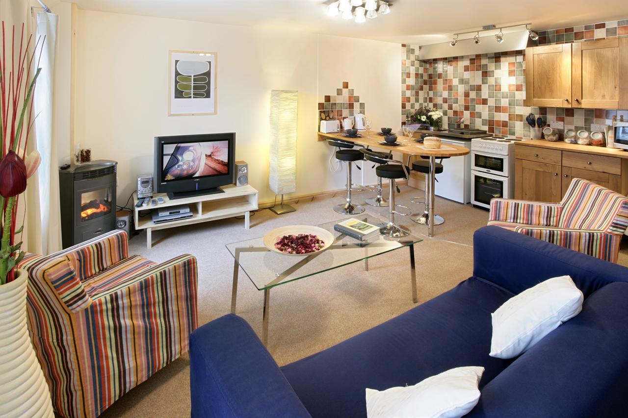 Discovery Accommodation วิทบี ภายนอก รูปภาพ