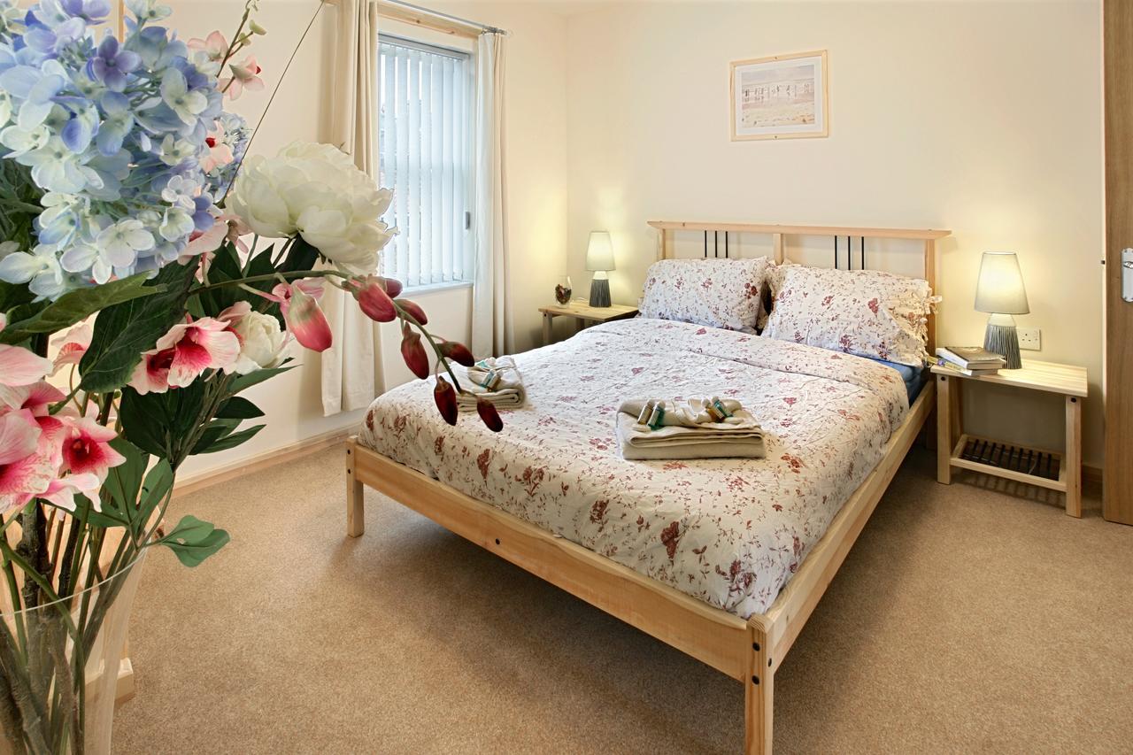Discovery Accommodation วิทบี ภายนอก รูปภาพ