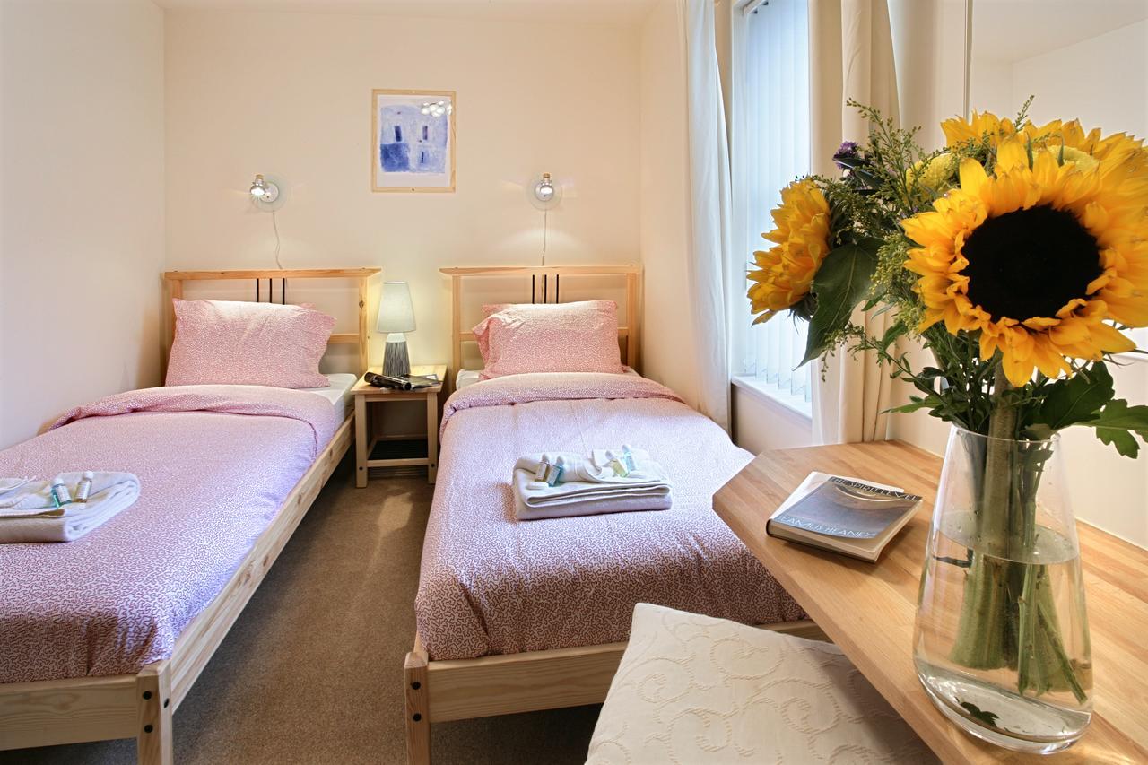 Discovery Accommodation วิทบี ภายนอก รูปภาพ